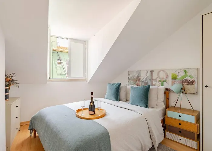 Cosy Loft In The The Heart Of The City! شقة *